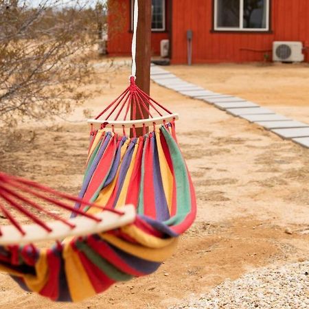 Cryptic Cabin-Tranquil Bohemian Getaway W/Hot Tub Yucca Valley Buitenkant foto