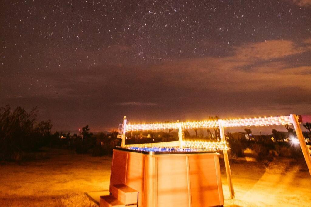 Cryptic Cabin-Tranquil Bohemian Getaway W/Hot Tub Yucca Valley Buitenkant foto